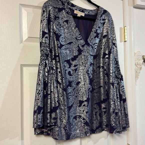 Michael Kors dark purple silver print v neck long statement sleeve dressy top 0X - Picture 3 of 10